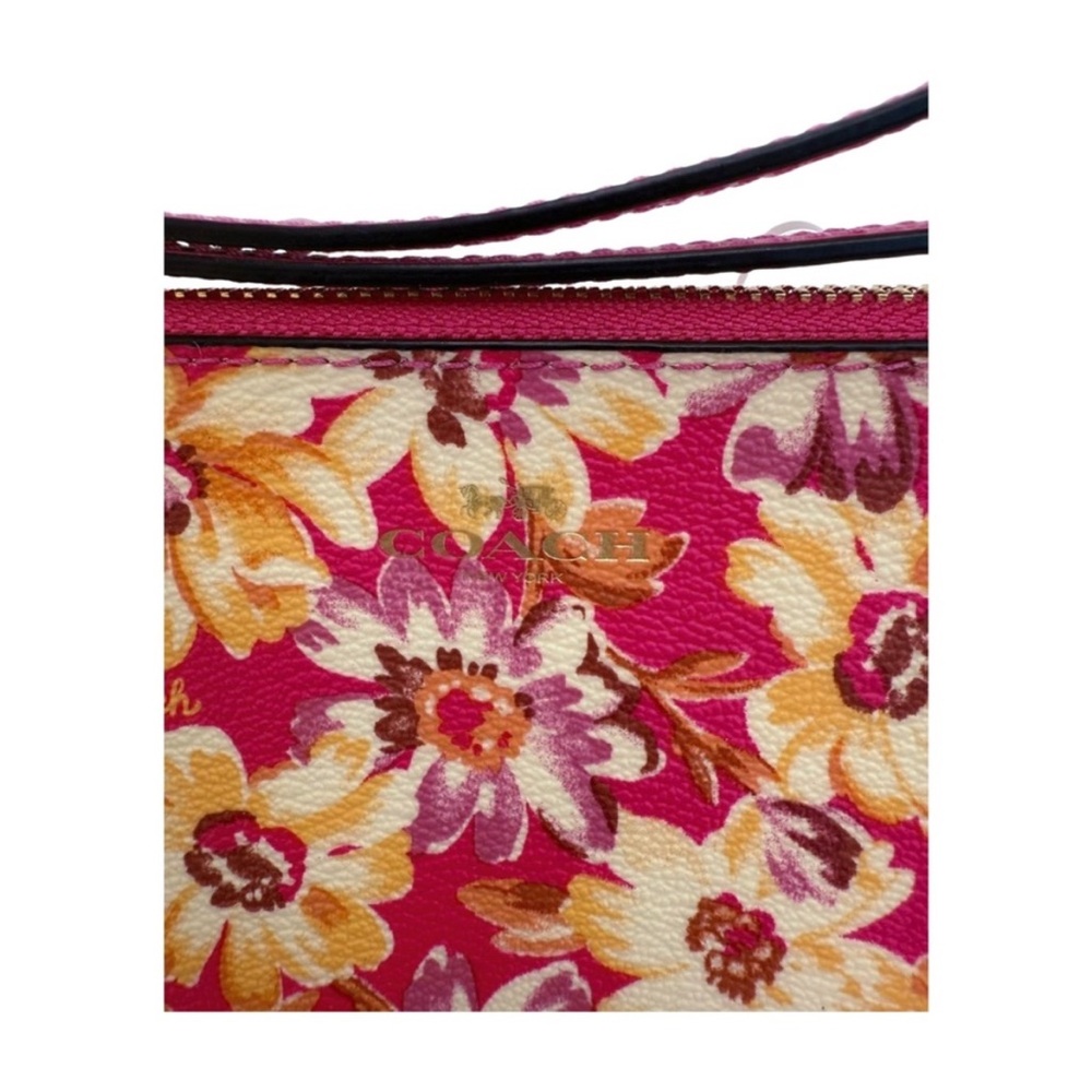NWT Coach Pink Floral Wristlet - Picture 4 of 13